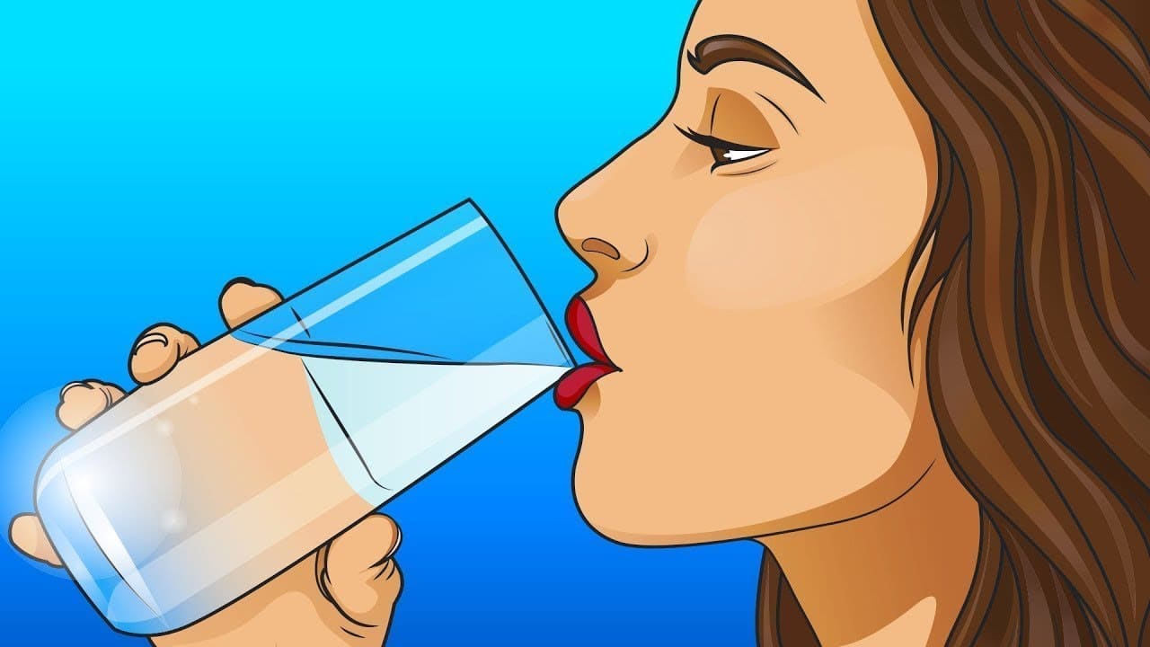 ¡Descubre los sorprendentes beneficios de beber agua en ayunas que nadie te ha revelado!