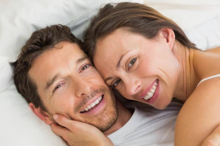 7 hábitos que tú y tu pareja debéis hacer antes de acostaros para ser felices.